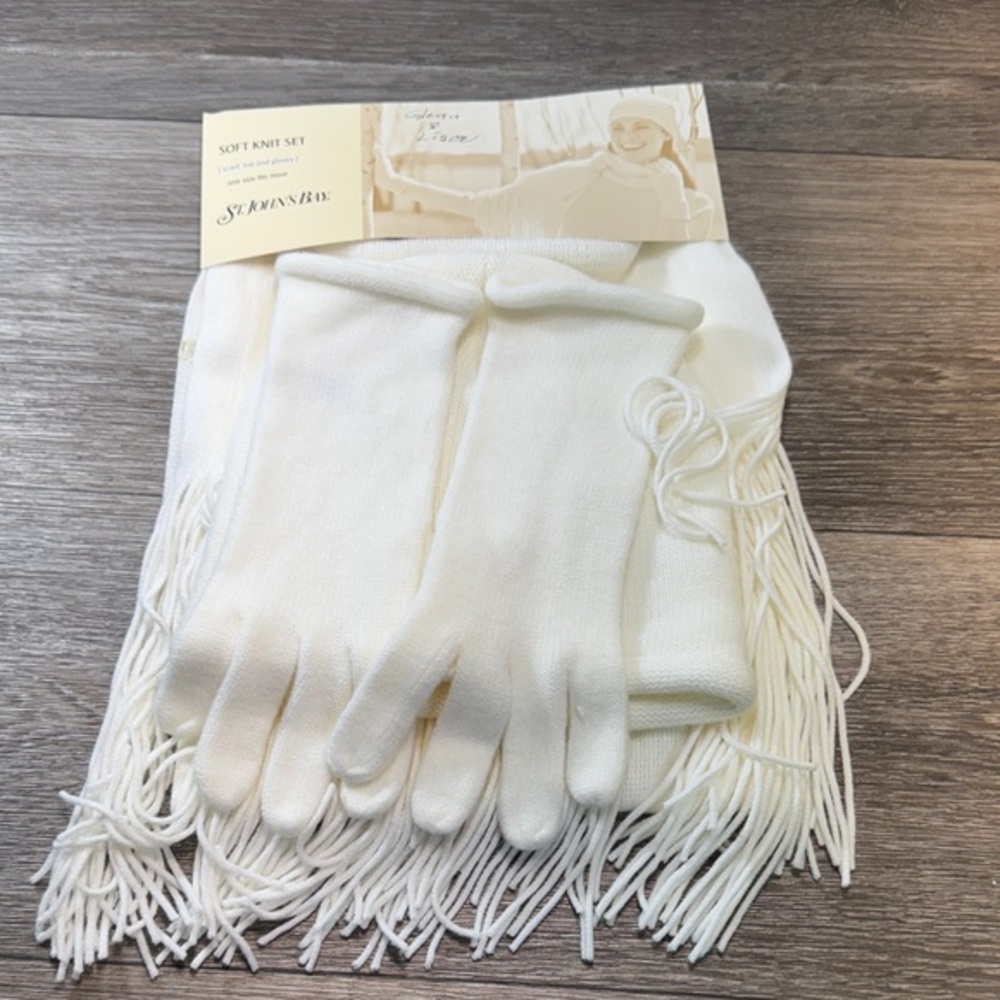 St. John's Bay Cream Knit Scarf , hat and Glove Set . off white